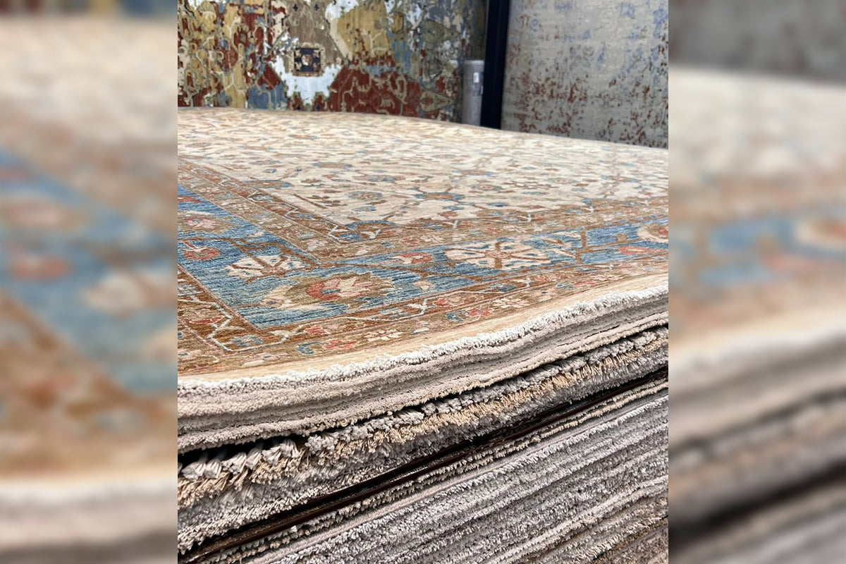 HOW TO DEAL WITH THE CARPET MOTHS Home Decor Fine Rugs