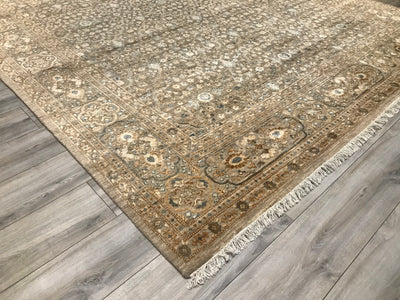India Classical Collection Hand Knotted Wool & Silk 9x12