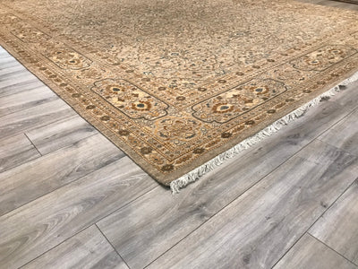 India Classical Hand Knotted Wool & Silk 10x14