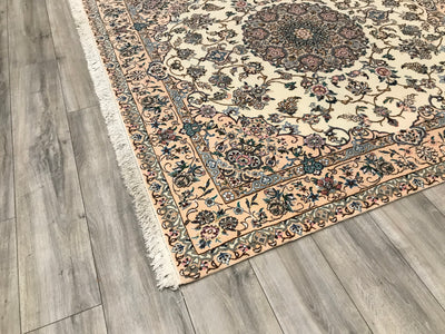 Persian Nain Hand Knotted Wool & Silk 6.6 x6.6