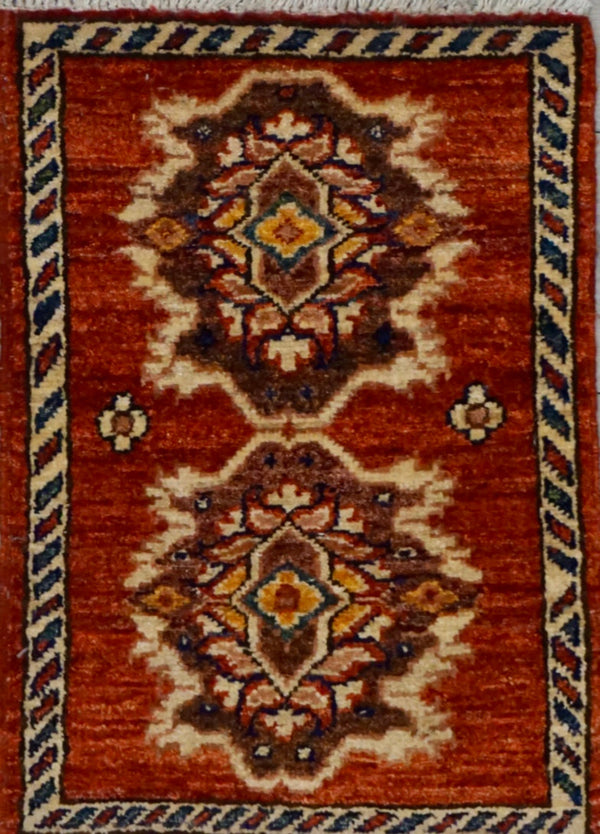 Pakistan Chobi Hand Knotted Wool 1.6x2.0