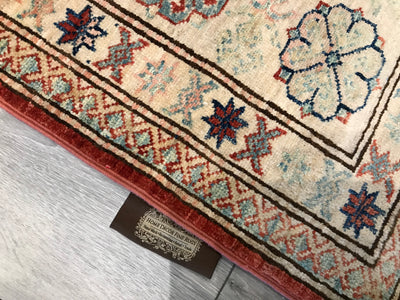 Pakistan Shirwan Hand Knotted Wool 5.6 x 8.0