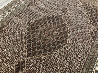 India Tabriz Mahi Hand Knotted Wool & Silk 8x11