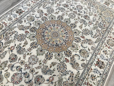 India Nain Hand Knotted Wool & Silk 6x9