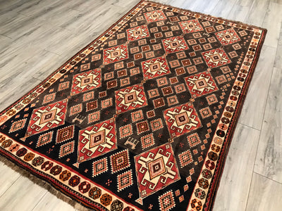 Old Persian Shiraz Hand Knotted Wool 5.2 x 8.4