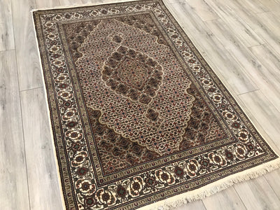 India Tabriz Mahi hand Knotted Wool & silk 4x6