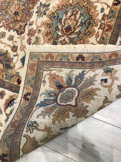 India Khanna Collection Hand Knotted Wool 8x10